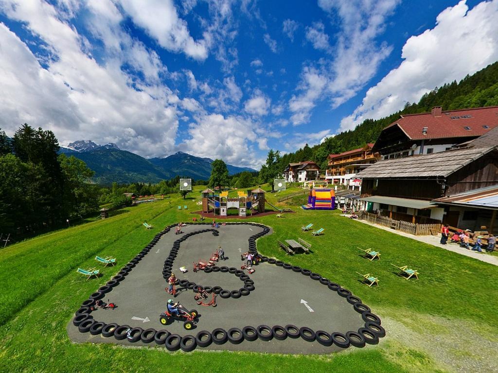 Ramsi Euer Familienhotel Hermagor-Pressegger See Exteriér fotografie